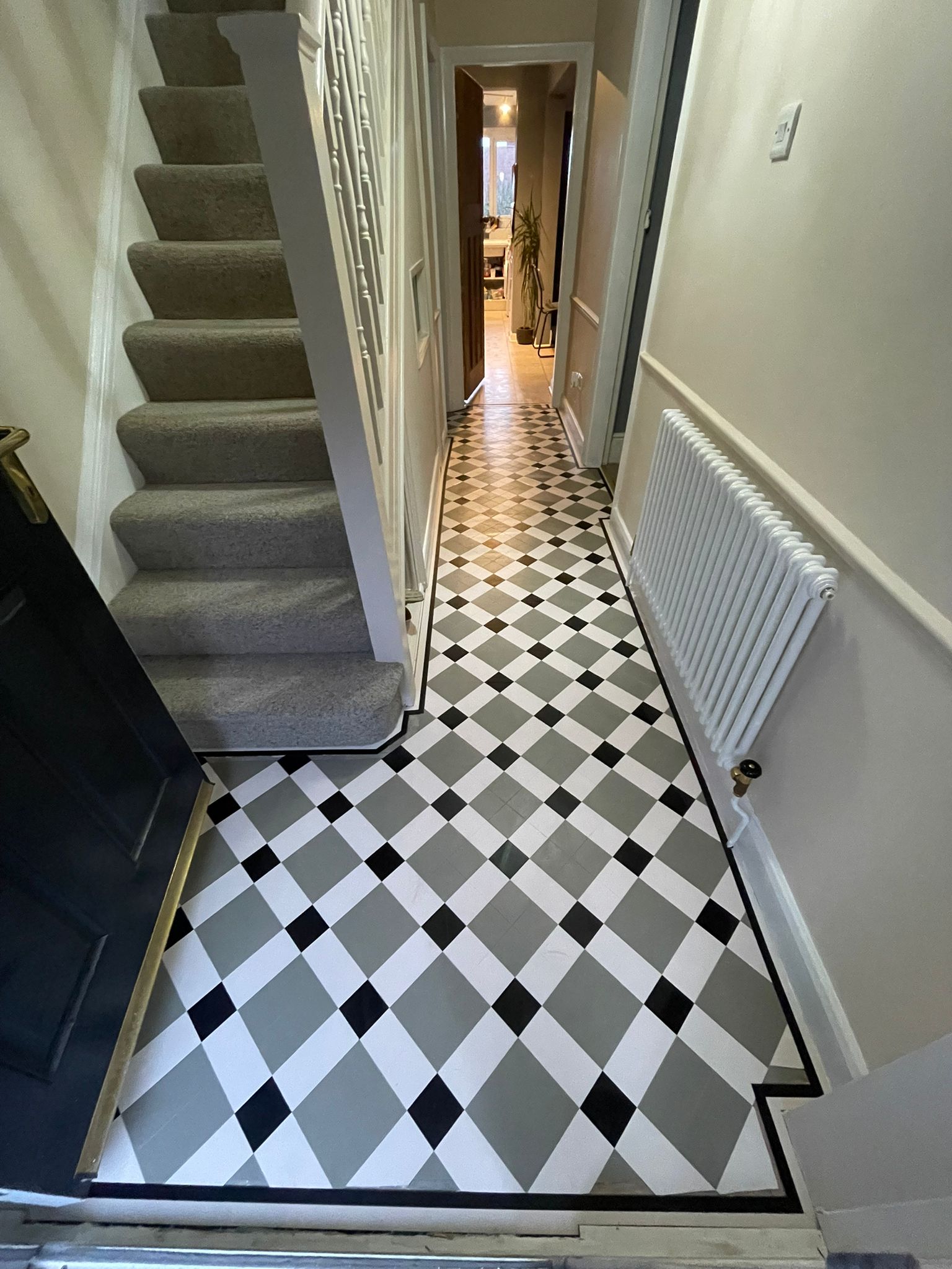 Underfoot Elegance: Elevating Spaces with KingHall Flooring In Nottingham